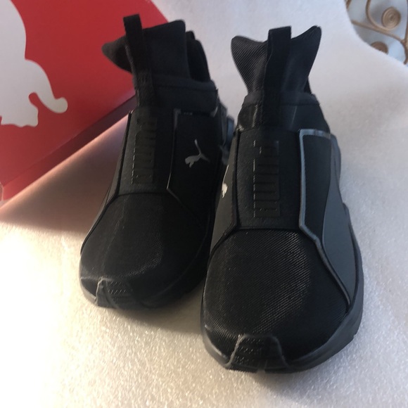 Puma women -Fierce2wn’s -size 7 -black - Picture 13 of 13